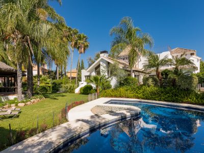 Luxury Villa for Sale in El Rosario, Marbella East