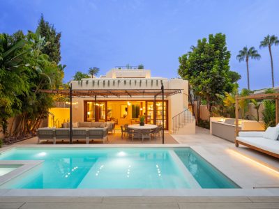Modern Style Villa for Sale in Privileged Location in Golden Mile Marbella, Marbella