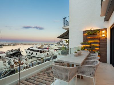 Contemporary Apartment for Sale in Puerto Banus Marina, Marbella