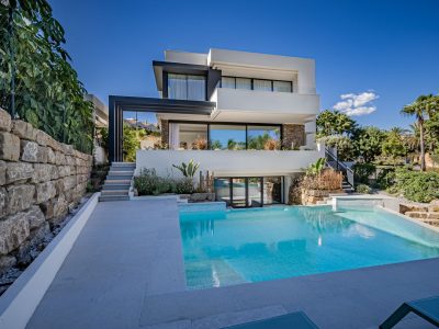 Modern Style Villa for Sale in El Paraiso, Estepona, New Golden Mile, Marbella