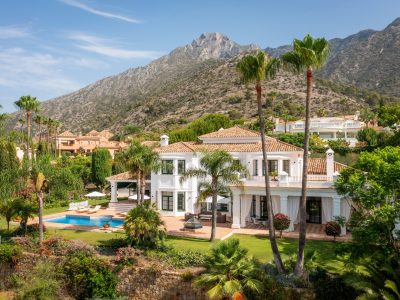 Villa Barrera, Luxe villa te huur in Sierra Blanca, Marbella