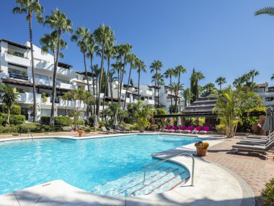 Modern Apartment for Sale in New Golden Mile, Marbella