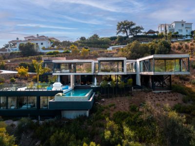 Modern Villa for Sale in Marbella Golf Resort, Benahavis