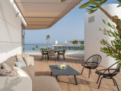 Penthouse en bord de mer à vendre à New Golden Mile, Marbella